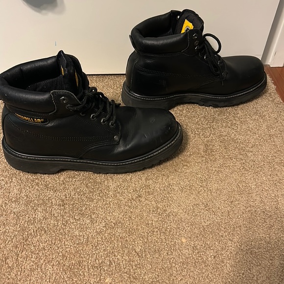Men’s caterpillar work boots - Picture 3 of 5